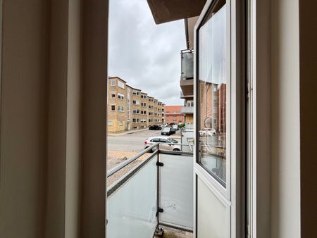 Indbydende 2-værelses lejlighed i Odense C med altan - Photo 4