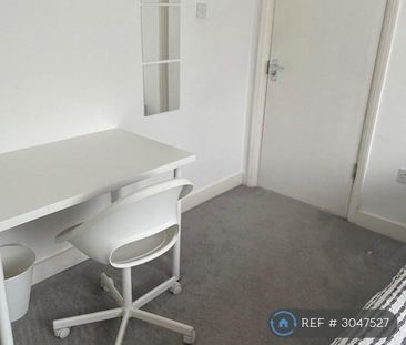 5 bedroom terraced house to rent - Photo 4