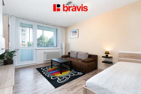 Pronájem bytu 1+1, Brno - Královo Pole, ul. Božetěchova, zařízený, lodžie, sklep - Photo 2