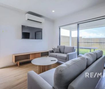 “Bayside Living – Room Available at 74 Bisschop St, Deception Bay” - Photo 2
