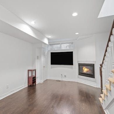 For Lease - 185 Lippincott Street, Toronto, Ontario - Photo 1