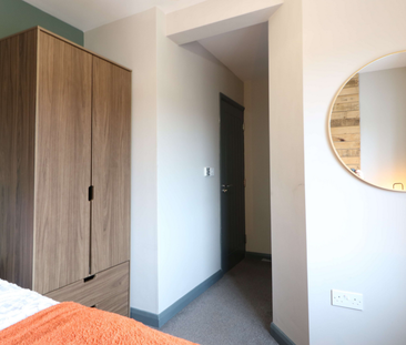 1 bedroom in a flat share to rent - Photo 4