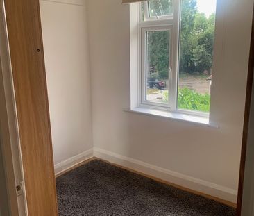 2 Bed Maisonette, St. Andrews Road, NW9 - Photo 5