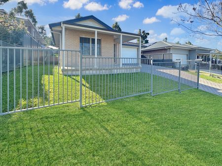 15 Steam Close, West Wallsend NSW 2286 - House For Rent | Domain - Photo 3