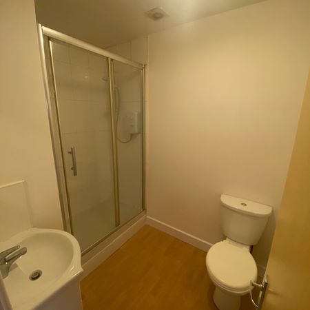 1 Bed Flat, West Street, LE1 - Photo 4