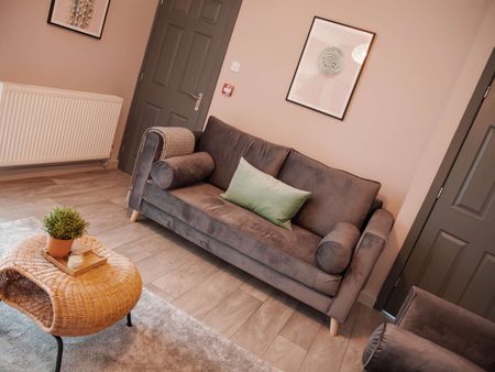 Brock Street Unit 2 - Photo 3