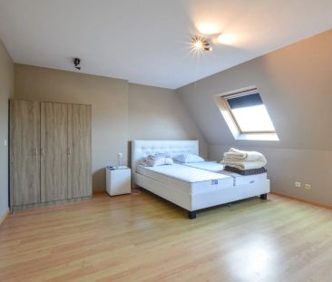 Ruim duplex appartement inclusief staanplaats en garage in centrum ... - Photo 1