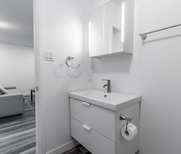 For Lease - 865 Tavistock Road Unit# B, Britannia Heights - Queensw... - Photo 1