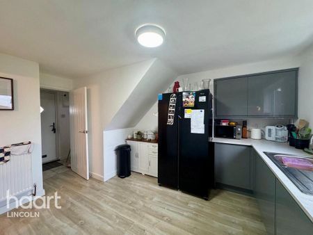 3 bedroom terraced house to rent - Photo 4