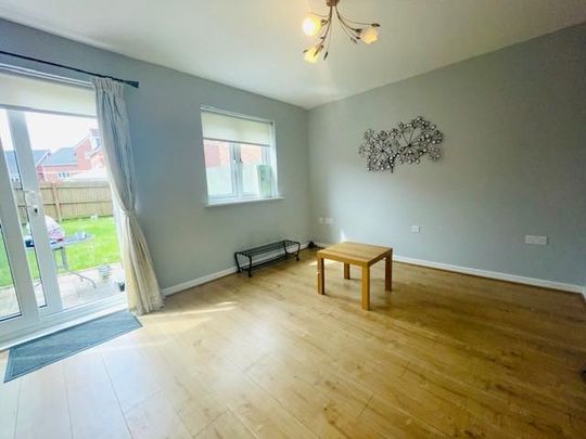 3 bedroom semi-detached house to rent - Photo 1