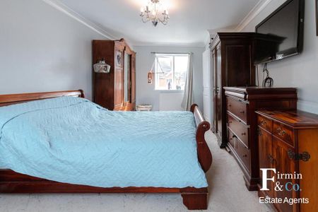 4 bedroom detached house to rent - Photo 5