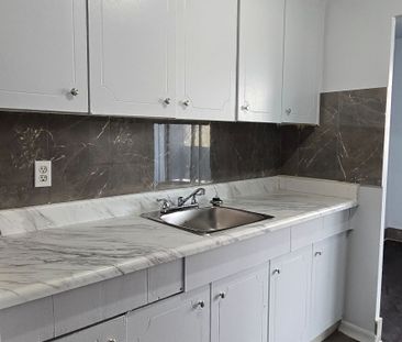 For Lease - 1651 Victoria Pk Avenue Unit# 302, Toronto, Ontario - Photo 1