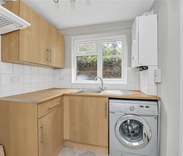 3 bedroom terraced house to rent - Photo 5