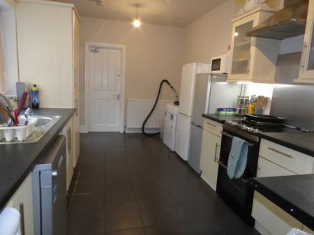£125 pppw Rushworth Avenue, West Brid..., Nottingham - Photo 4