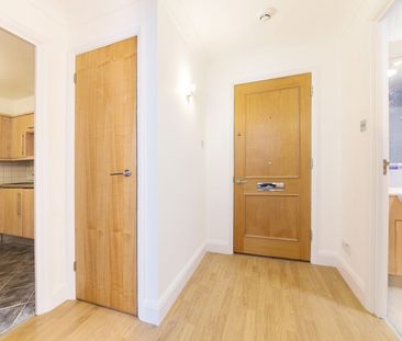 1 Bed Flat, South Block, SE1 - Photo 6
