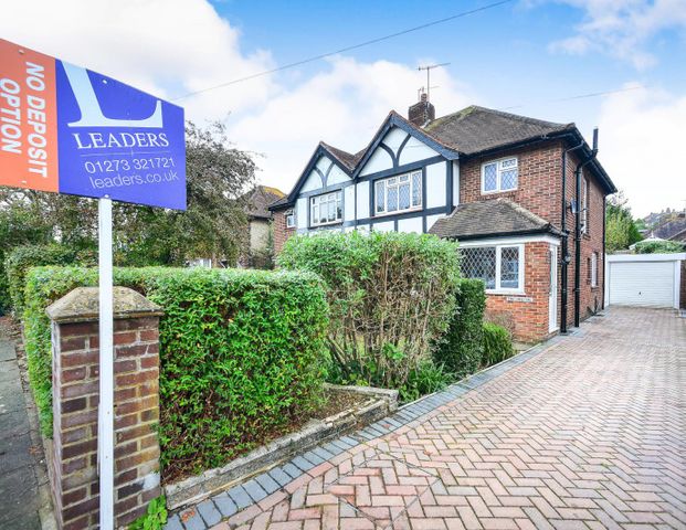 3 bedroom house to rent Goldstone Crescent, Hove, BN3 - Photo 1