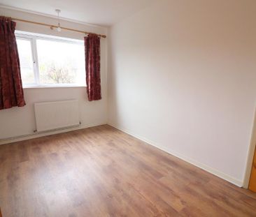 2 Bedroom Maisonette To Rent - Photo 2