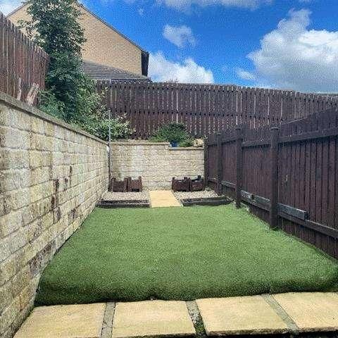 Applehaigh Close, Idle, Bradford, BD10 - Photo 1