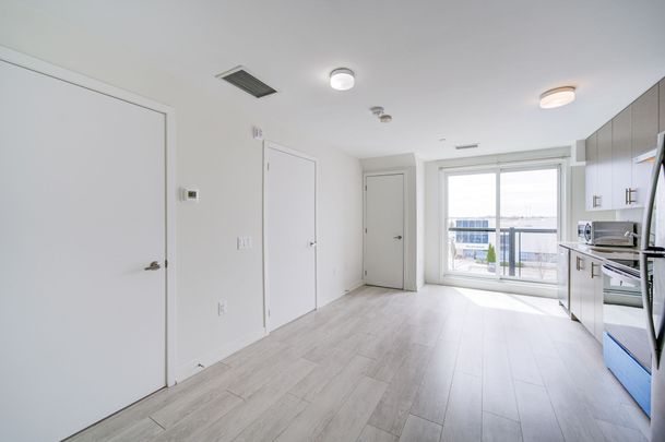 For Lease - 3401 Ridgeway Drive Unit# 420, Mississauga, Ontario - Photo 1