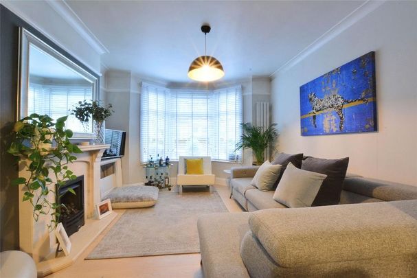 4 bedroom terraced house to rent - Photo 1