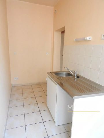 Location Appartement 1 pièce 41m² GUERET 23000 - Photo 5