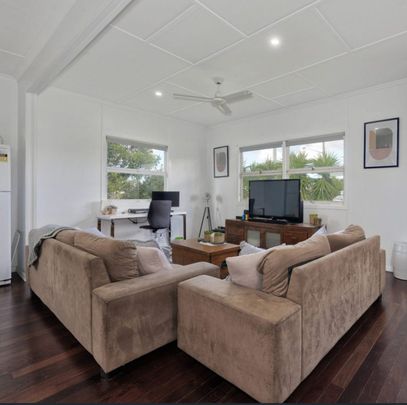 Charming Family Home in Walkervale - Photo 1