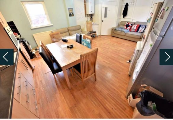 6 Bed - 3 Chiswick Street, Hyde Park, Leeds - LS6 1QE - Student - Photo 1