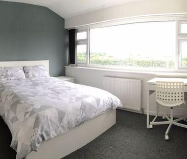 1 bedroom in a house share to rent - Photo 4