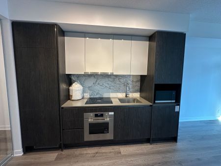 For Lease - 180 Front Street Unit# 2008, Toronto, Ontario - Photo 5