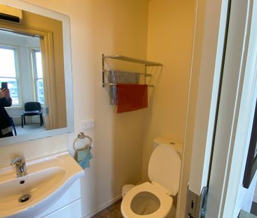 Boarding house room - Photo 6