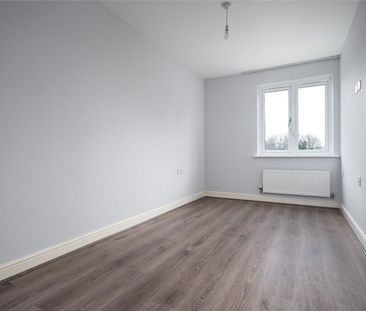 Swan Road, West Drayton, Middlesex, UB7 - Photo 4