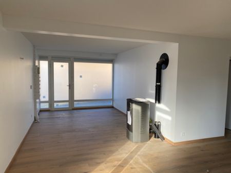 Appartement T5 rénové à Charantonnay - Photo 3