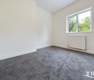 3 bedroom flat to rent - Photo 5