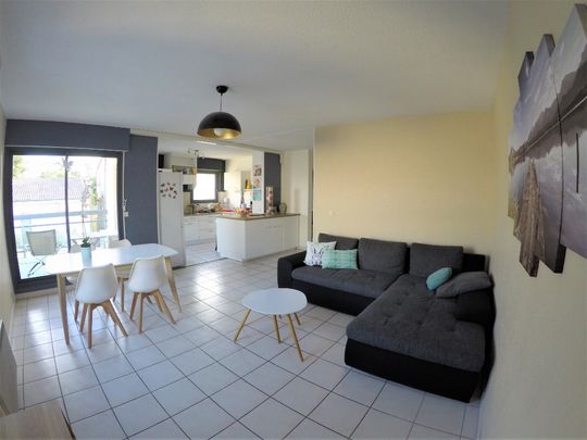 T3 meublé aux ARCEAUX, - Photo 1