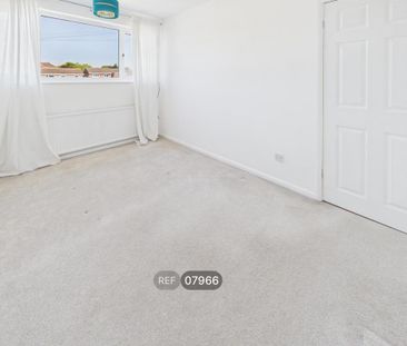 3 bedroom detached house to rent - Photo 5