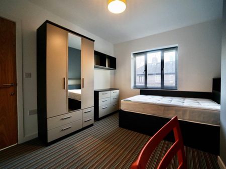 10 Well Street - Photo 4