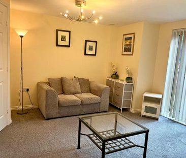 2 bedroom flat to rent - Photo 2