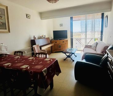 Location Appartement 3 pièces 63m² HYERES 83400 - Photo 2