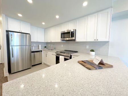 For Lease - 17 Brookbanks Drive Unit# 606, Toronto, Ontario - Photo 5