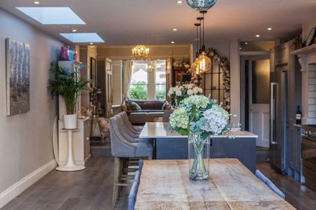 5 bedroom terraced house to rent - Photo 3