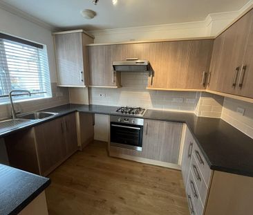 3 bedroom end of terrace house to rent - Photo 5