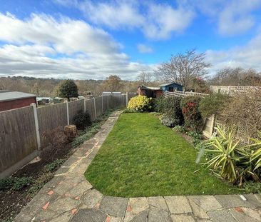 2 bedroom end of terrace house to rent - Photo 6