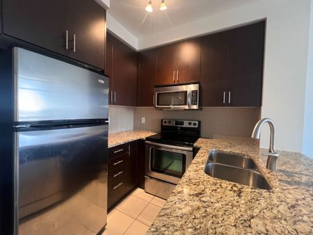 For Lease - 9245 Jane Street Unit# 1502, Vaughan, Ontario - Photo 4