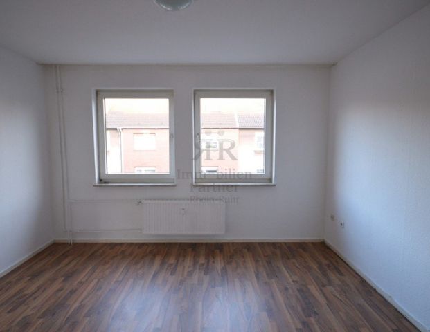 Tolle 2-Raumwohnung mit einer Einbauküche! - Foto 1