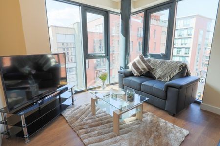 Luxury 3 Bedroom Apartments - Photo 5