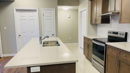 For Lease - 26 Oat Lane, Kitchener, Ontario - Photo 2