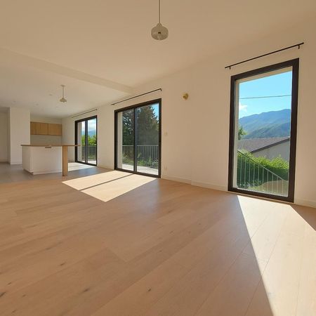 Angon, spacieux appartement à Louer . Vue Lac, 122m² avec jardin, Ambiance Village - Photo 3