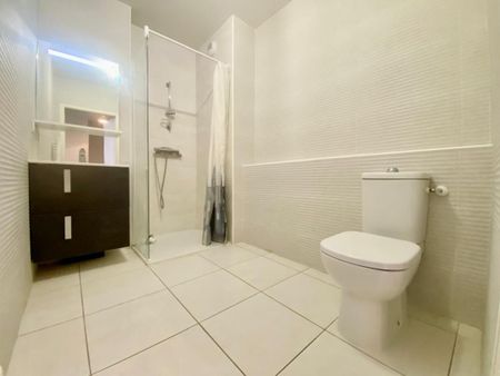 Location Appartement 2 pièces 42m² BORDEAUX 33100 - Photo 5