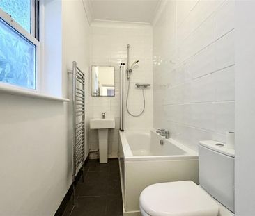 Studio to rent - Photo 6