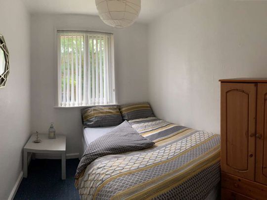 Excellent Property on the outskirts of the city centre - Photo 1